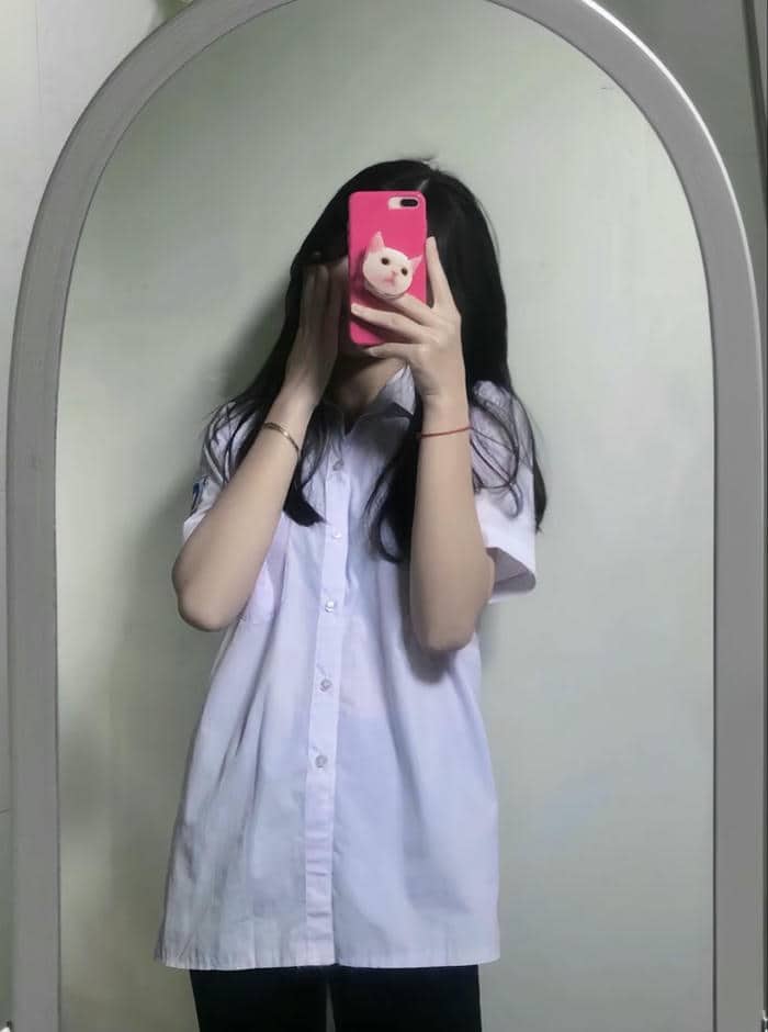 Gọn Gàng Mà Xinh: Ảnh Gái Xinh Búi Tóc Che Mặt