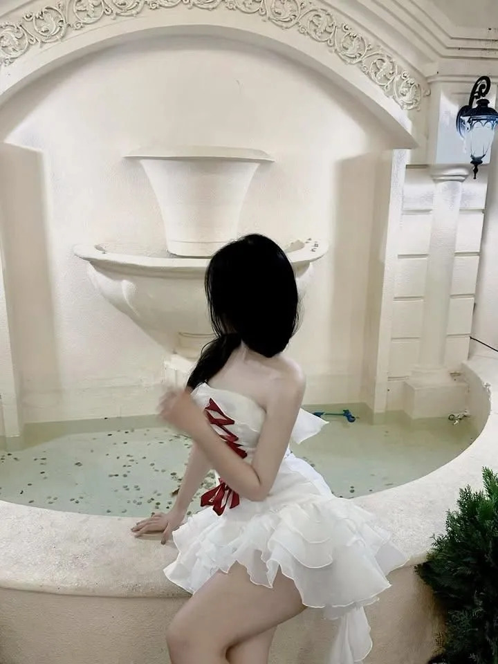 Huyền Ảo Với Ảnh Gái Xinh Che Mặt Mờ
