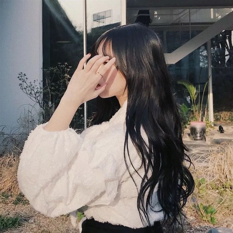 Sáng Tạo: Ảnh Gái Xinh Che Mặt Bằng Icon Cute