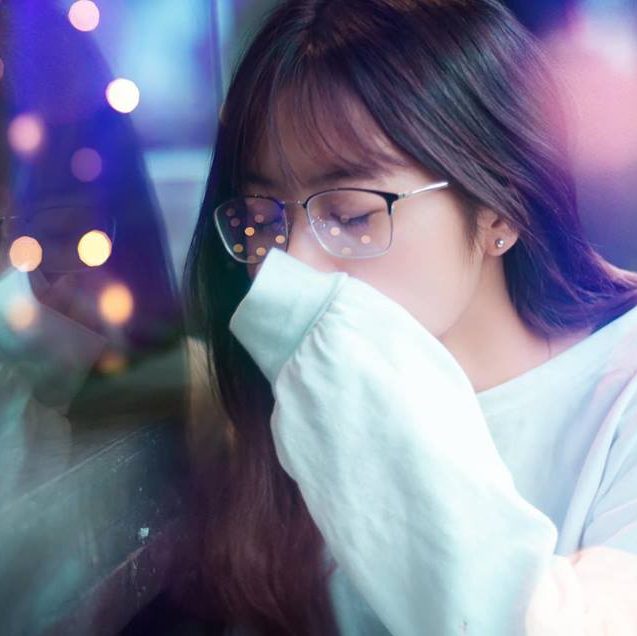 Thanh Lịch: Ảnh Gái Xinh Che Mặt Búi Tóc